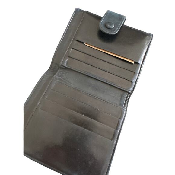 Chanel Leather Logo Wallet Black - Picture 6 of 9